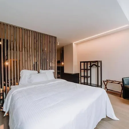 : La Bleue De La Grand Place