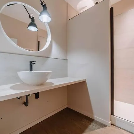 : La Bleue De La Grand Place *