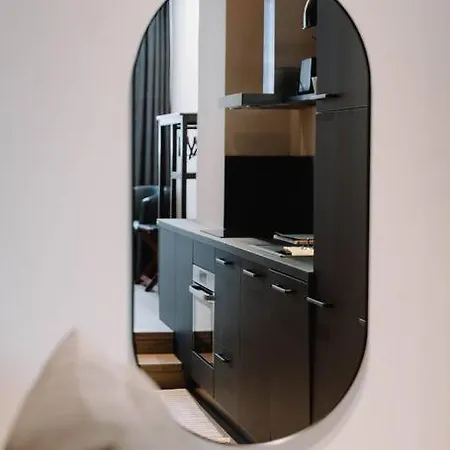 : La Bleue De La Grand Place